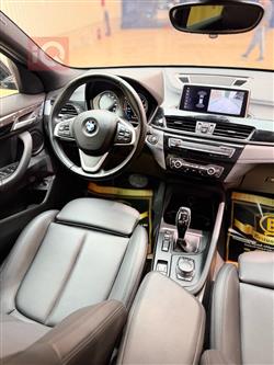 بی ئێم دەبڵیو X2